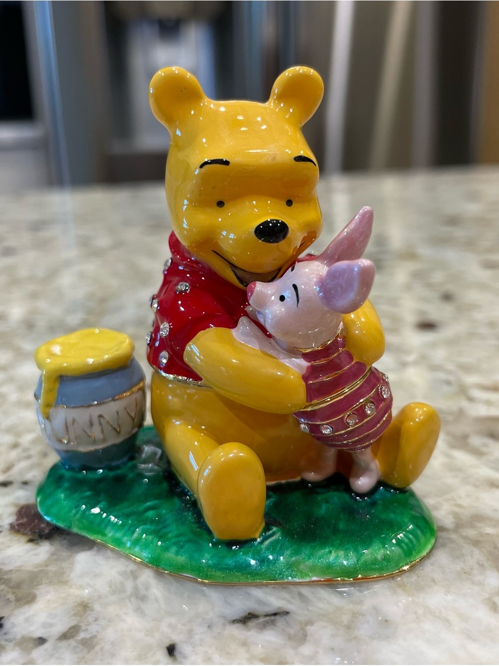 NWOT Disney’s Winnie the Pooh and Piglet Collectible Trinket Box